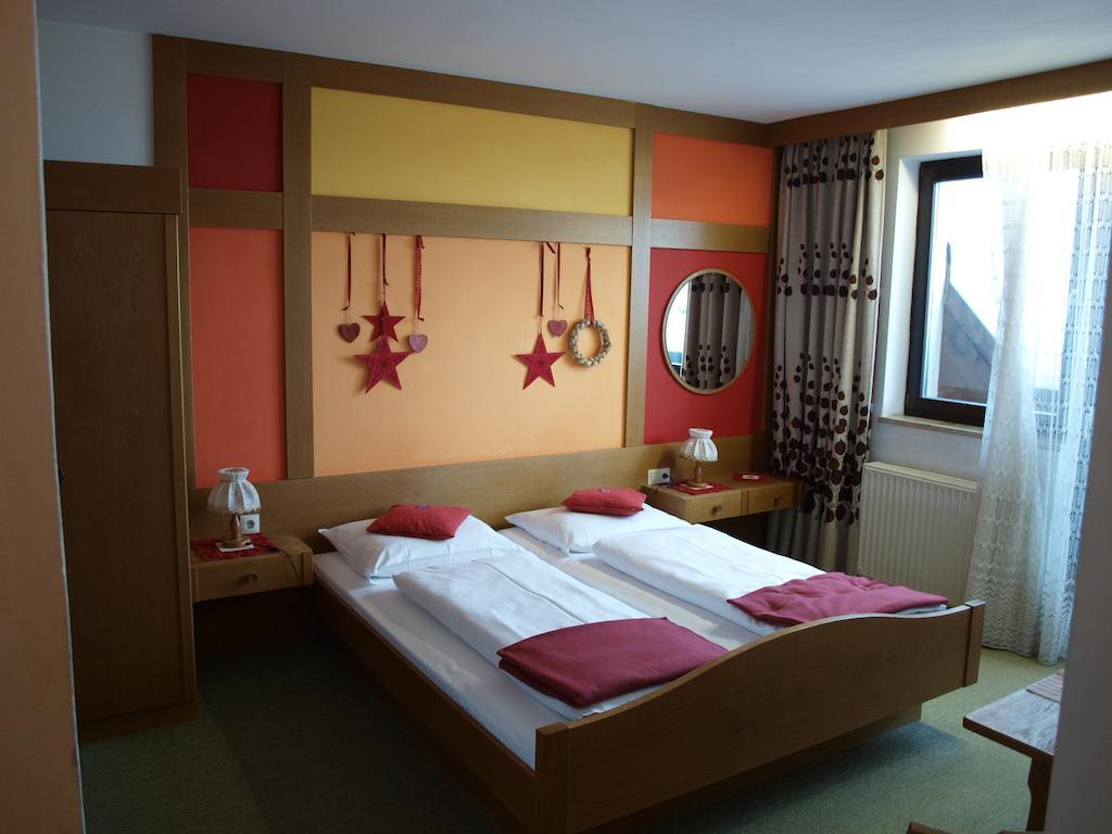 Sportgasthof Lipp Lederwinkel Zimmer foto